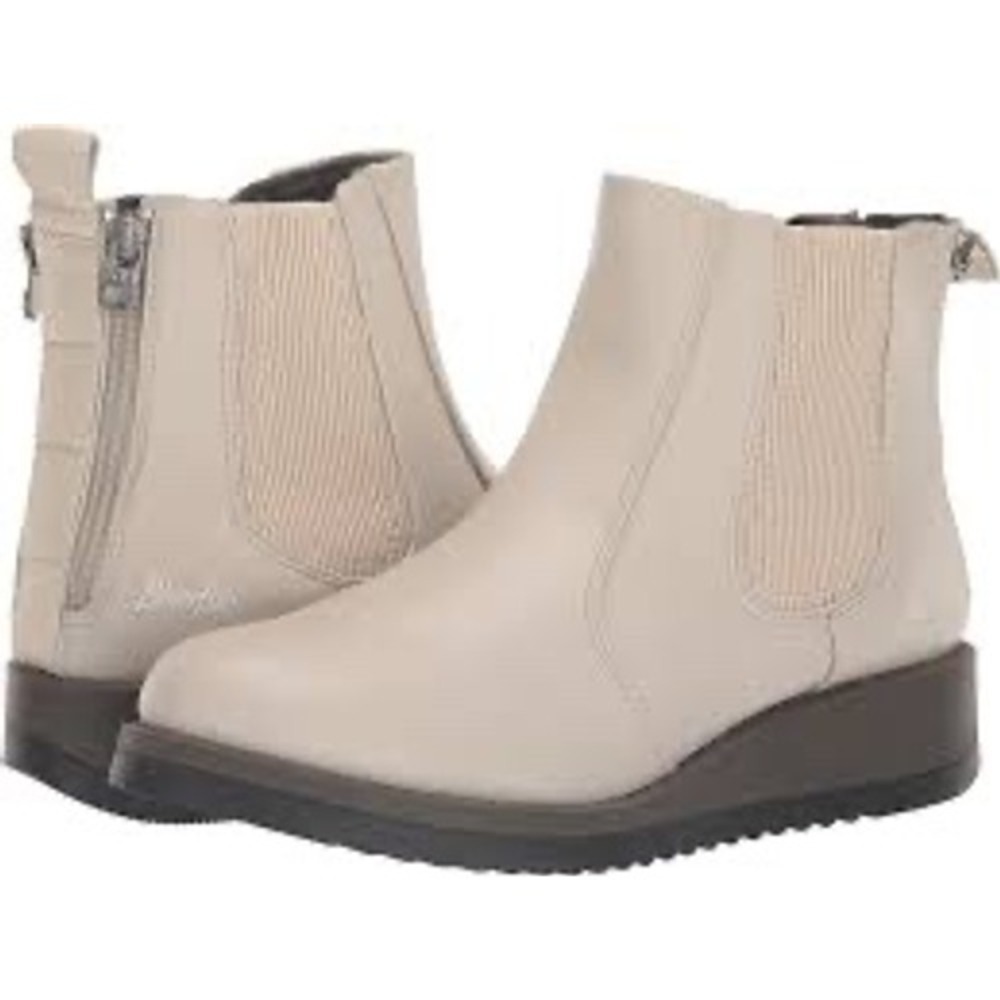 Blowfish Calo tan Chelsea boots zipper closure women's size 7.5 casual trendy